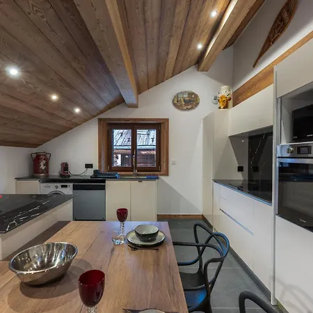 Rénové Au Centre De Avec Balcon Et Parking - Fr-1-569-137 Appartement