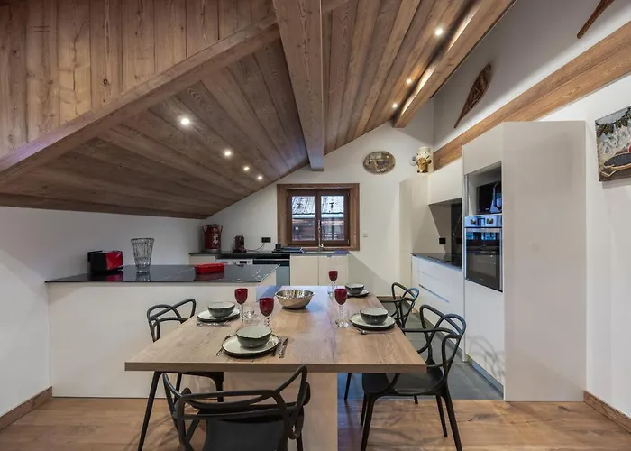 Renove Au Centre De Avec Balcon Et Parking - Fr-1-569-137 Appartement *